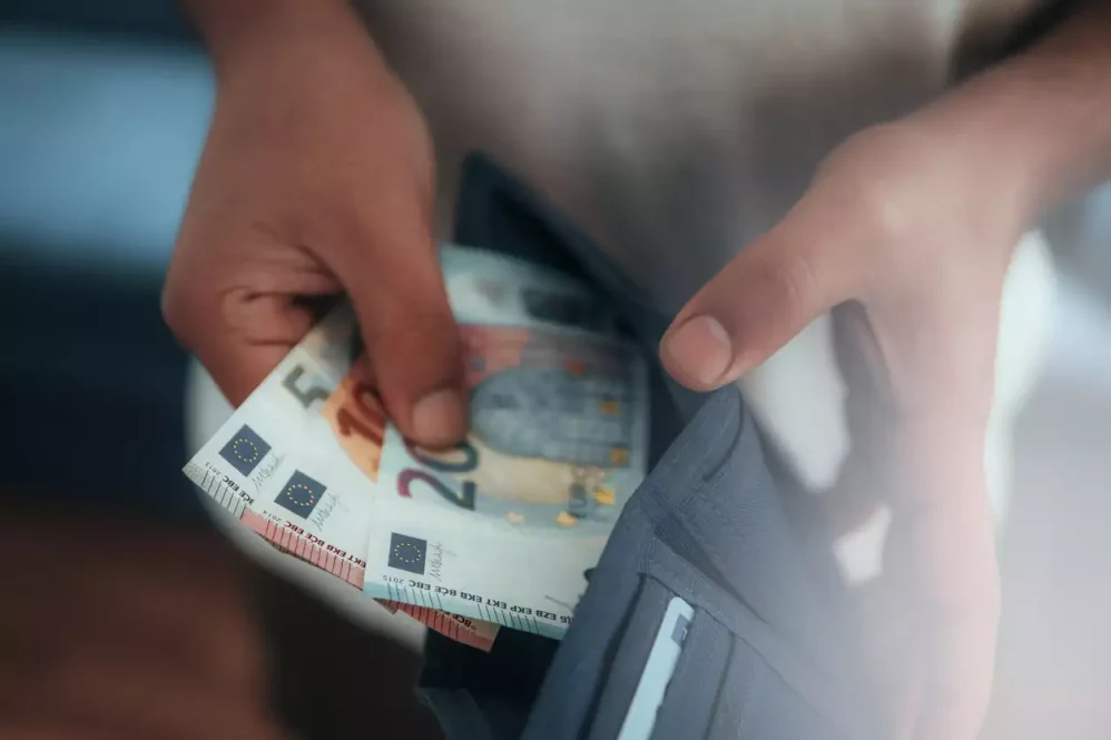 Οι πρώτες πληρωμές του επιδόματος θέρμανσης έως την Παρασκευή – Πότε θα γίνουν οι αιτήσεις από αυτούς που καταναλώνουν ρεύμα